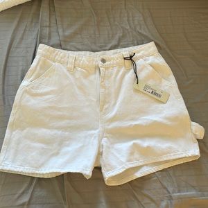 ROLLA’S - 29 - trade short vintage white. High rise, long inseam